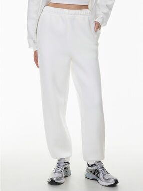 BNWT TNA Aritzia Cozy White Fleece Jogger Pants sweatpants